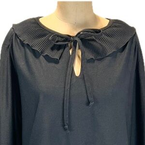 VINTAGE 70s ruffle collar blouse pullover top‎ long sleeve bow tie keyhole black